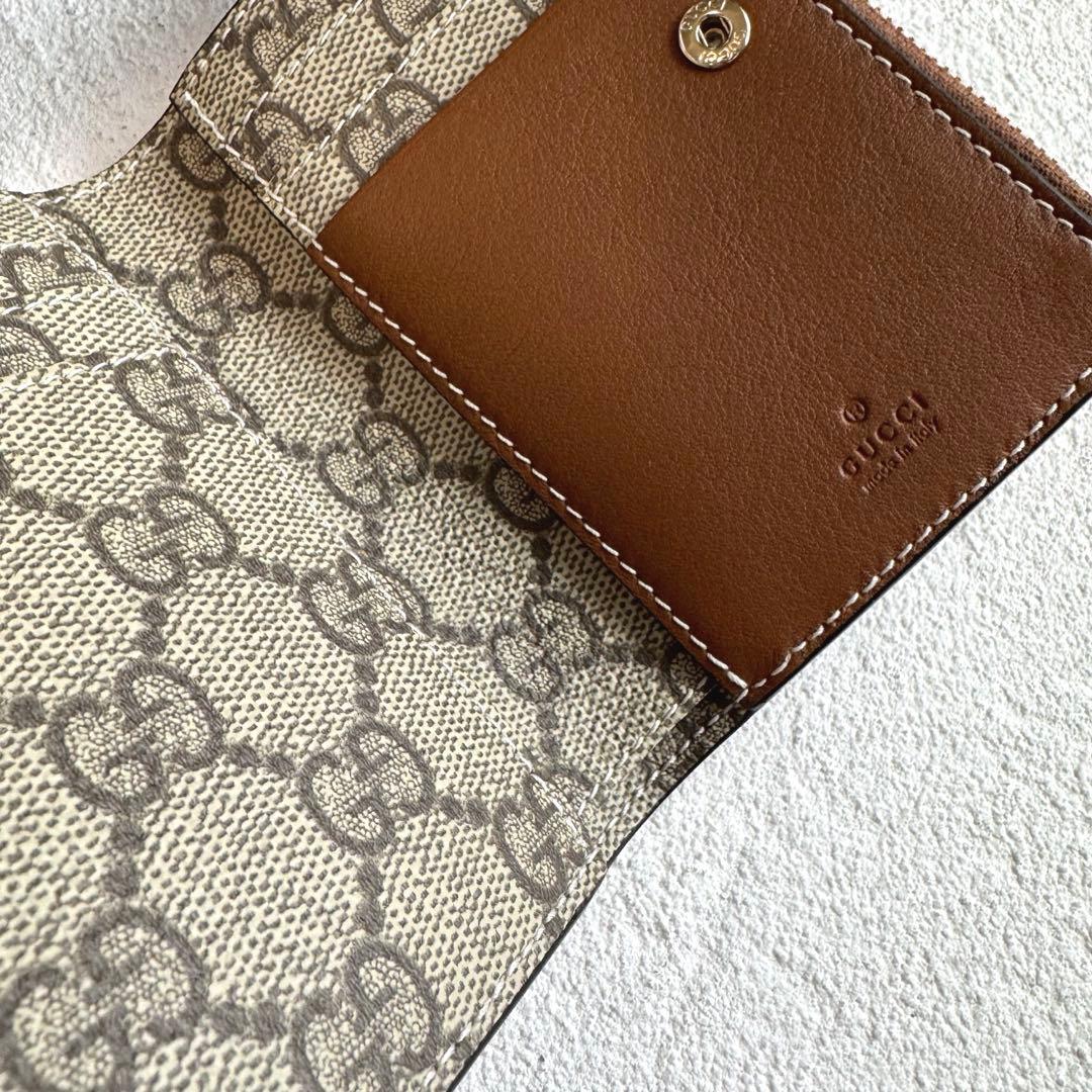 GUCCI グッチ GGエンブレム ミディアム ジップウォレット 二つ折り財布