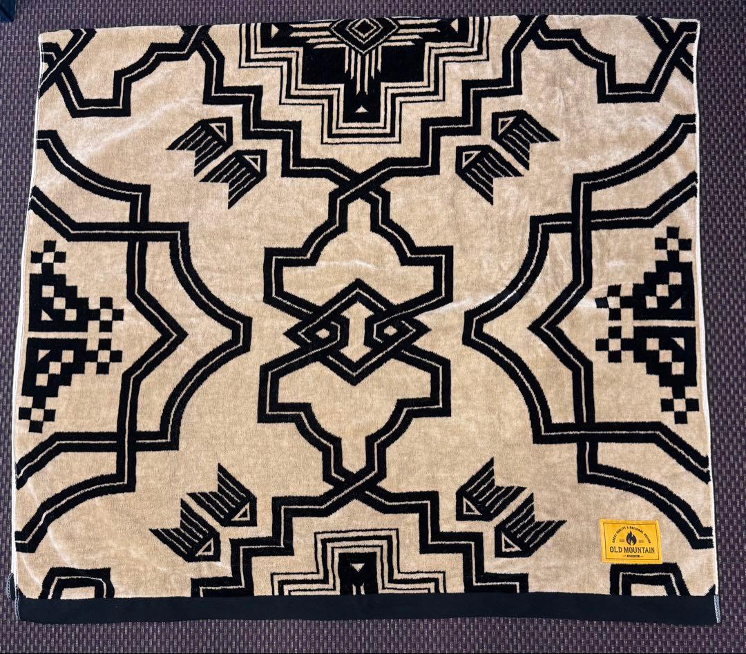 OLDMOUNTAIN kakemonoオールドマウンテン　カケモノ　ベージュ