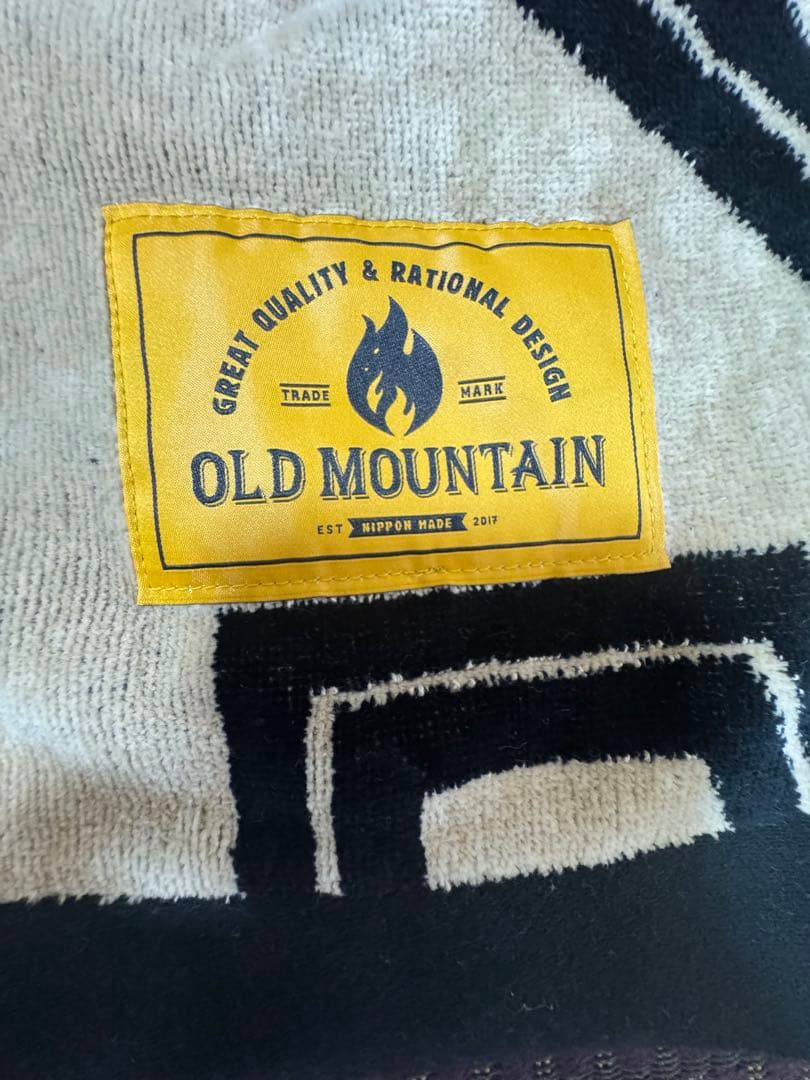 OLDMOUNTAIN kakemonoオールドマウンテン　カケモノ　ベージュ