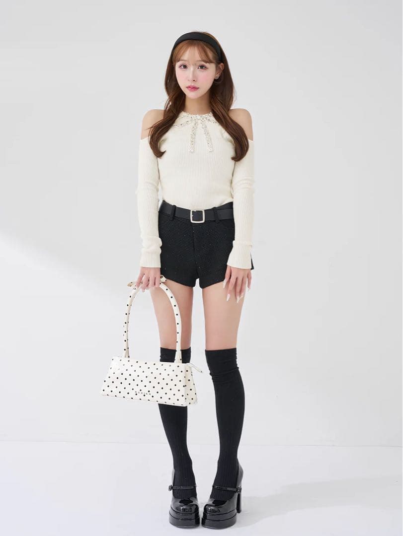 新品タグ付 ダーリッチ アイボリー リボンビジューアメスリニットトップス フリー