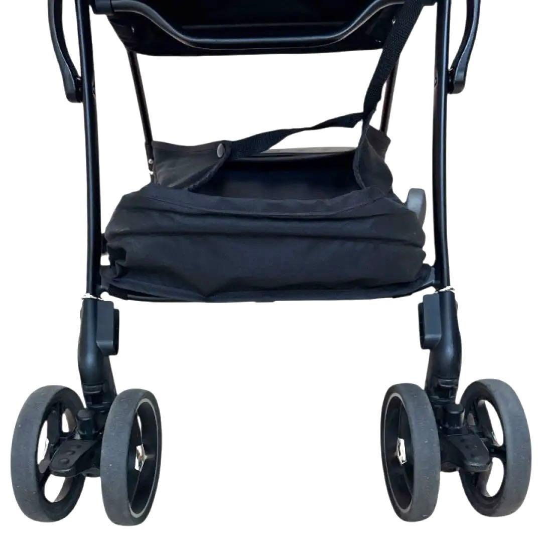 美品✨アップリカ ラクーナ ビッテ クッションネイビー　XNA ab型