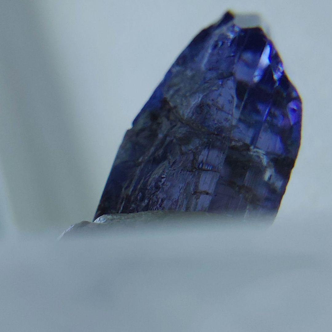 タンザナイト 灰簾石 バイカラー 非加熱 0.7cm×0.7cm×1cm