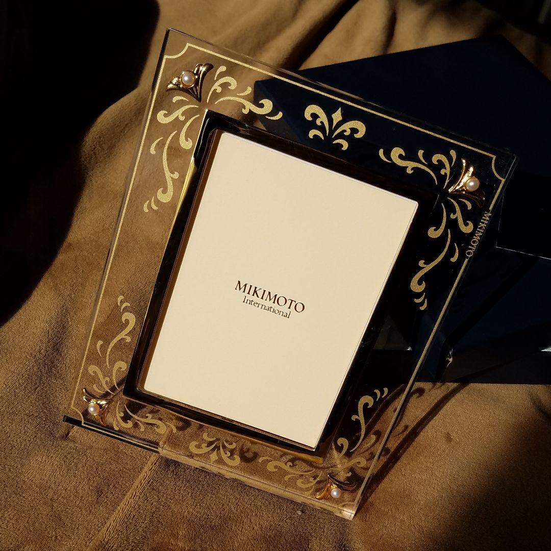 ミキモトのフォトスタンド