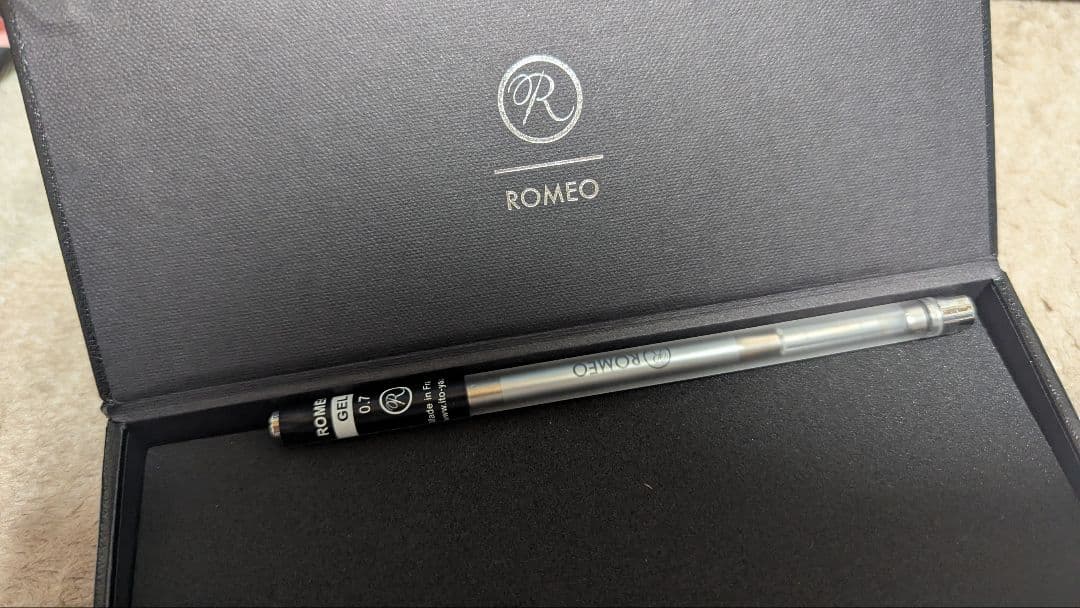 ROMEO 赤いボールペン 本体