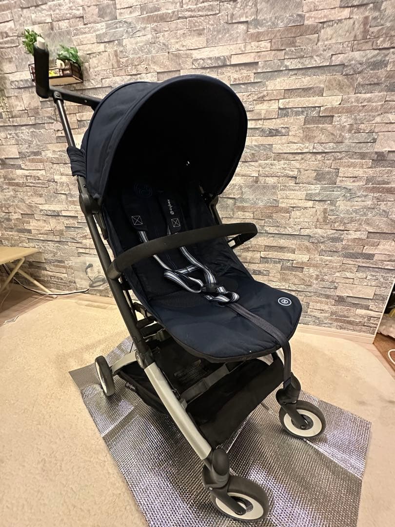 リベル　バンパーバー付き　折りたたみ式 ベビーカー ネイビー　サイベックス