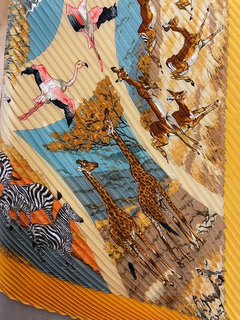エルメス スカーフ プリーツ イエロー 中古 タンザニア マルチカラー