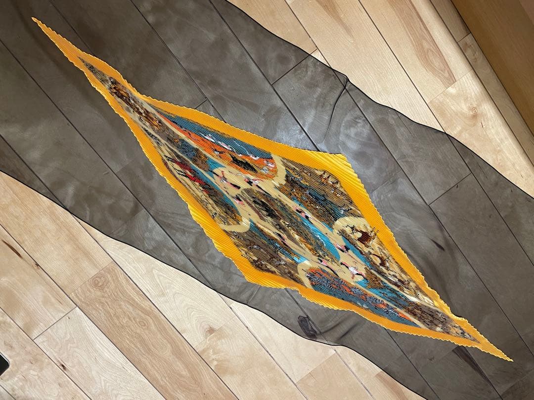 エルメス スカーフ プリーツ イエロー 中古 タンザニア マルチカラー