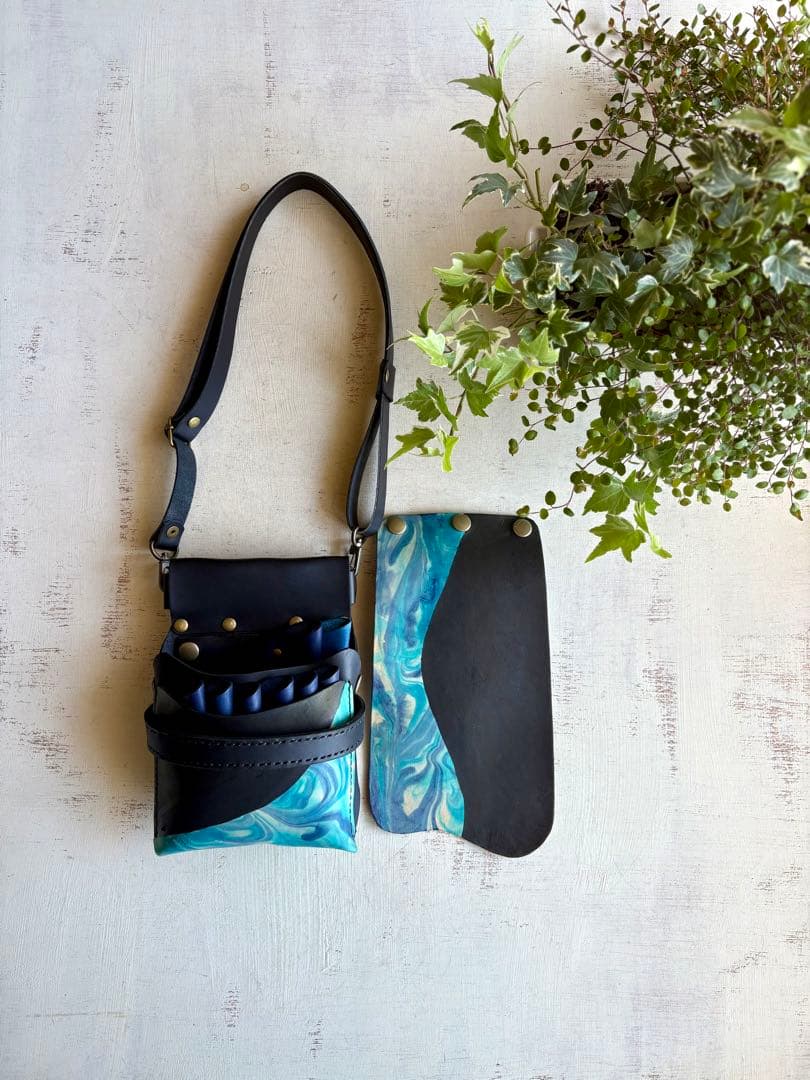 そな 手染めターコイズマーブルの蓋付き大容量シザーケース