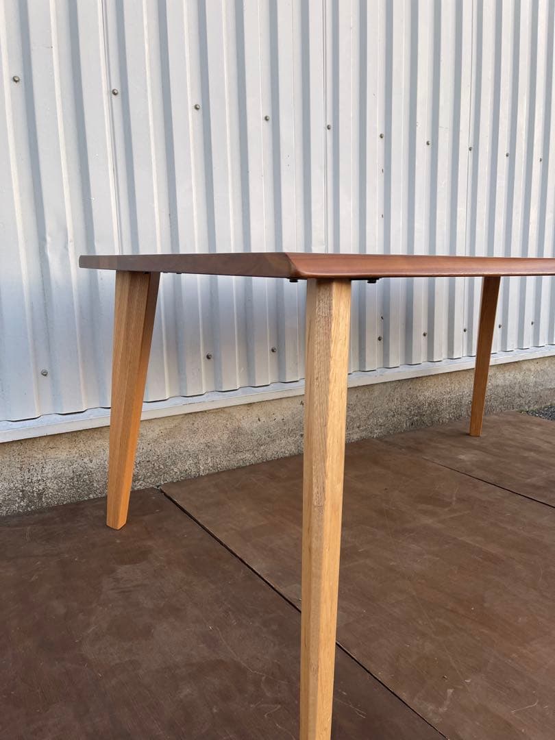 飛騨の香り ウォールナットダイニングテーブル