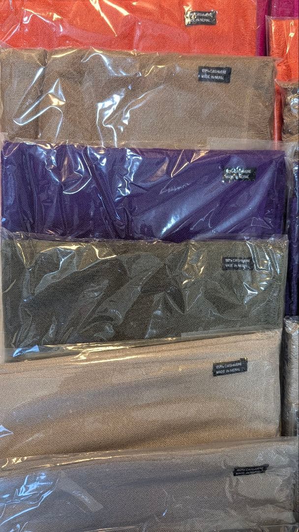 ネパール直輸入・カシミヤ100% ストール 22枚セット（11色×各2枚）