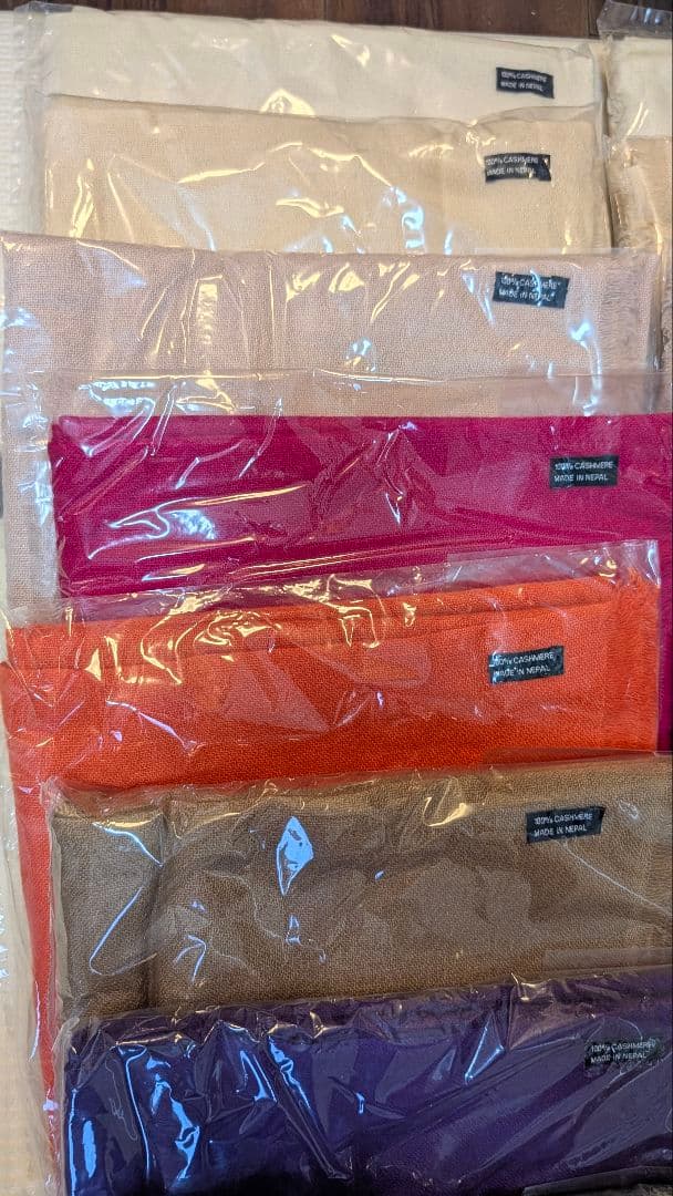 ネパール直輸入・カシミヤ100% ストール 22枚セット（11色×各2枚）