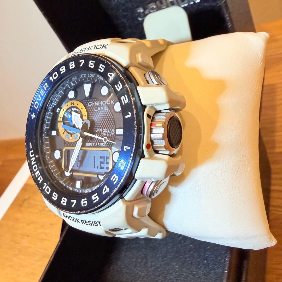 希少 白 MASTER CASIO G-SHOCK GWN-1000E 腕時計