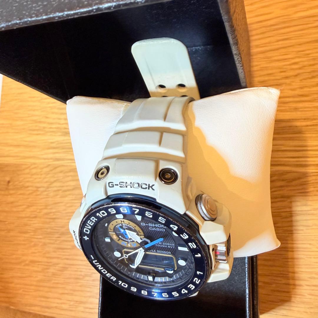 希少 白 MASTER CASIO G-SHOCK GWN-1000E 腕時計