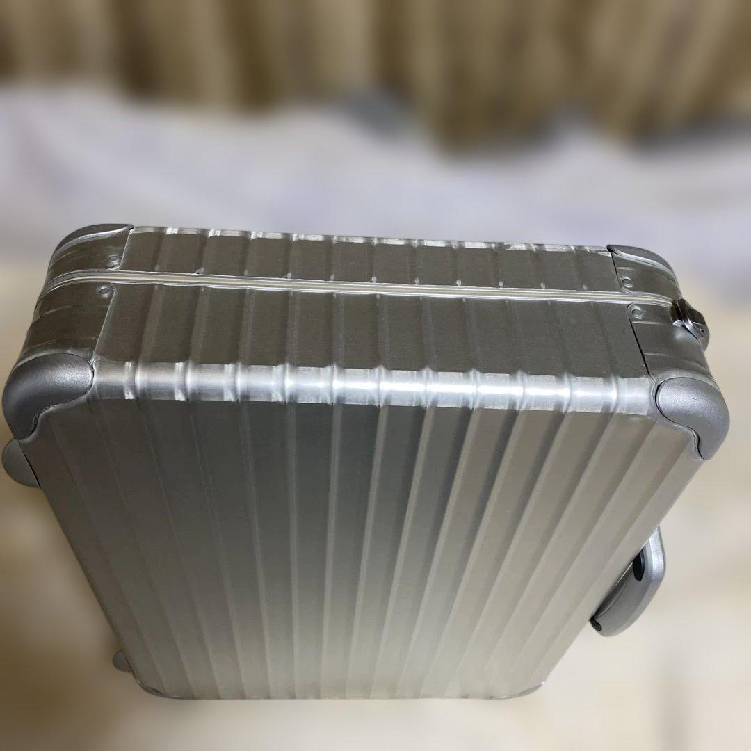 リモワ　RIMOWA アタッシュケース　美品　青ロゴ　ビジネスバッグ