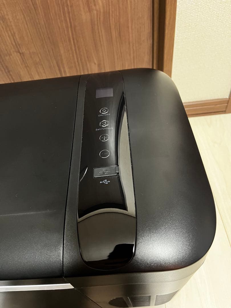 車載冷蔵庫　SUNPIE 22L