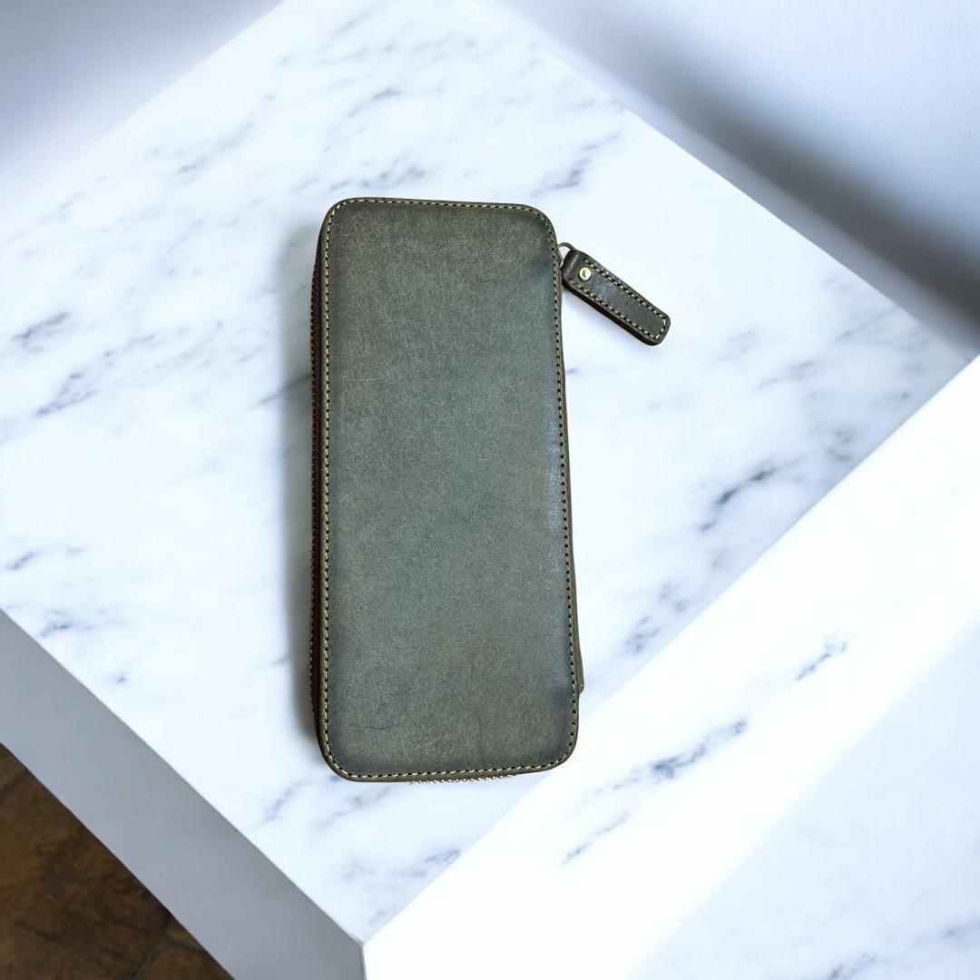 【完売品】バハギア ペンケース プエブロ グリージオ ラウンドジップオ