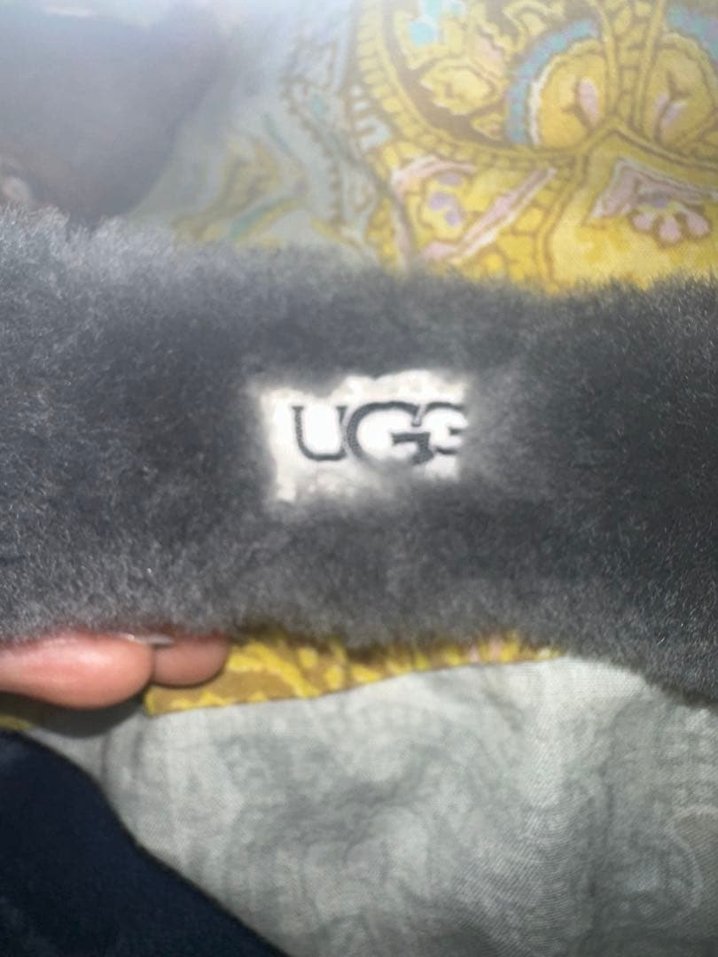 ugg イヤーマフラー　グレー