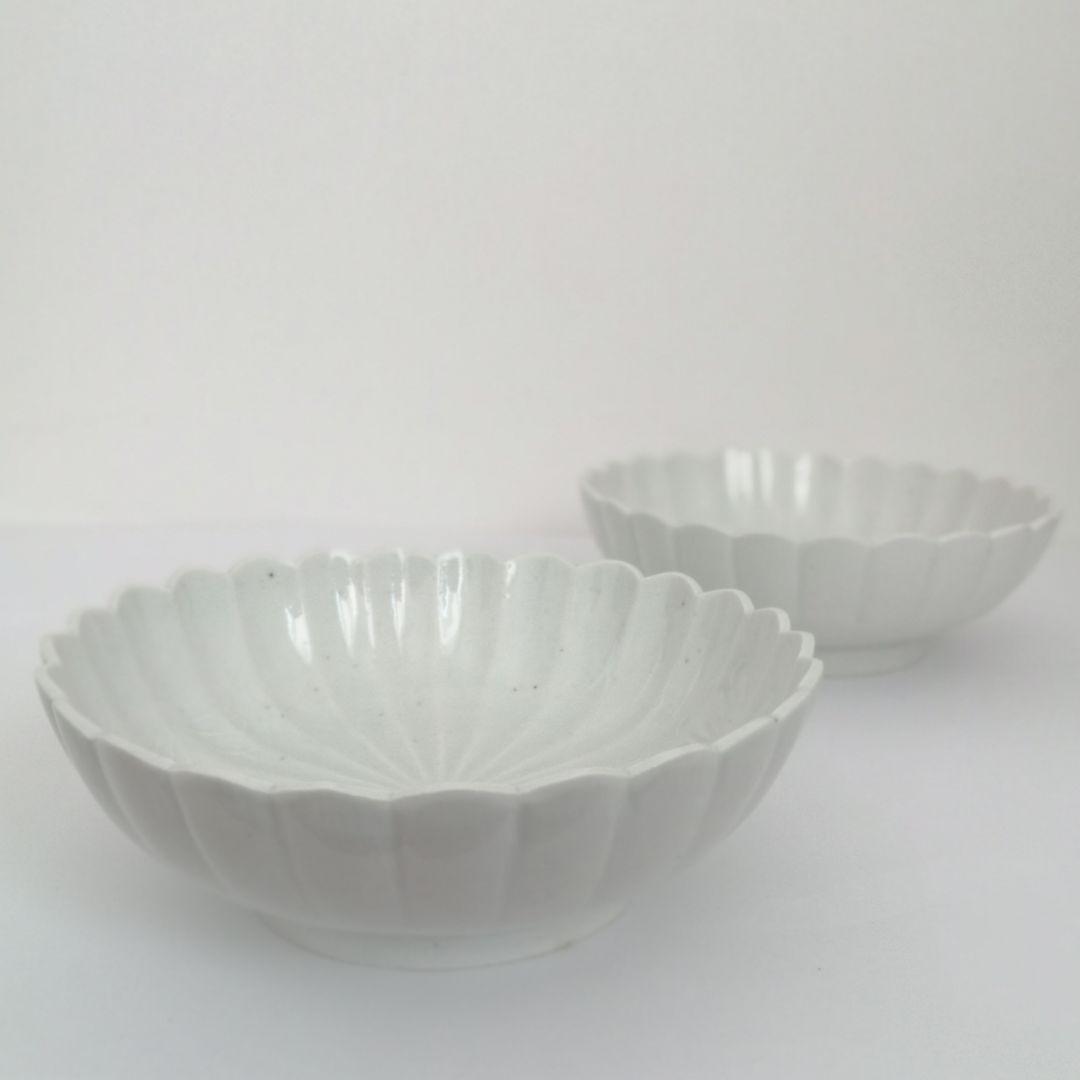 古伊万里　江戸中期　柿右衛門　白磁　菊花　なます皿　２客