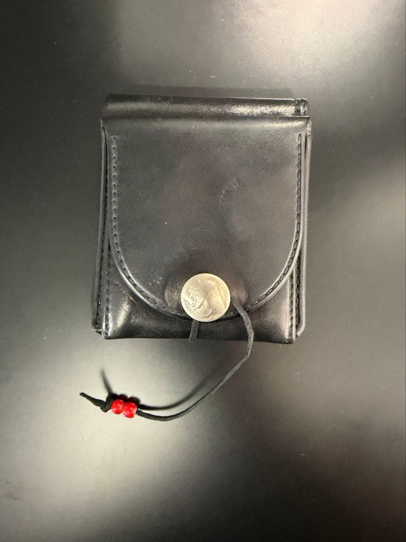 goro's ゴローズ 新型二つ折り財布(黒)