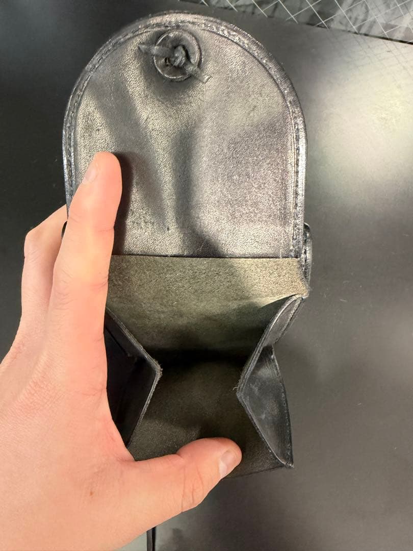 goro's ゴローズ 新型二つ折り財布(黒)