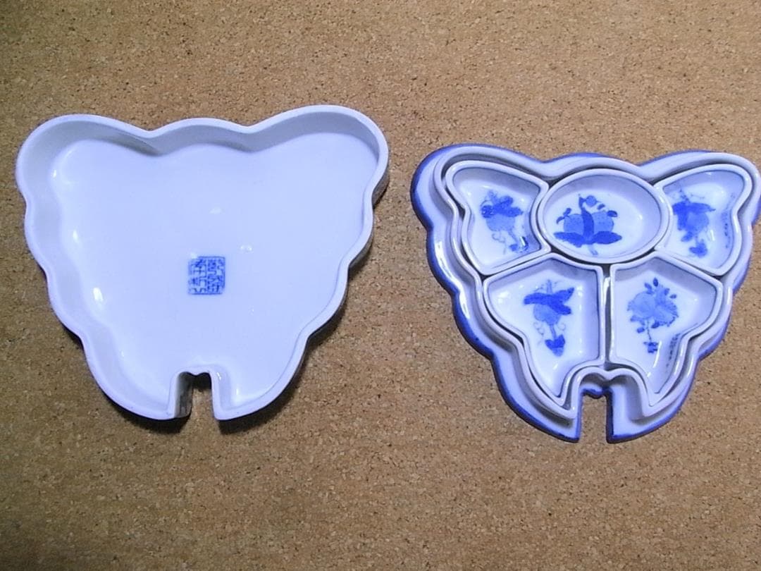 乾隆年製　蝶型トレー