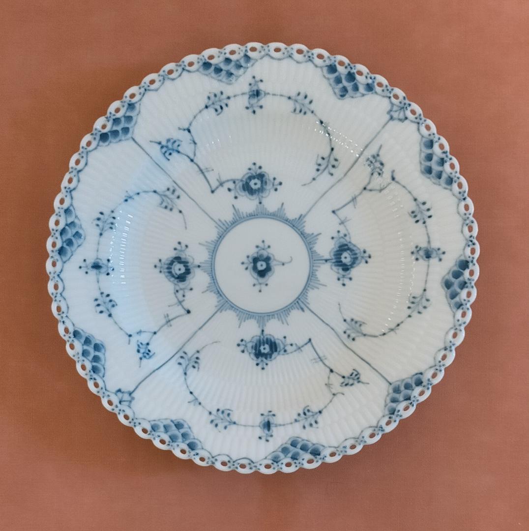 ロイヤルコペンハーゲンブルーフルテッドフルレースプレート25㎝。1枚