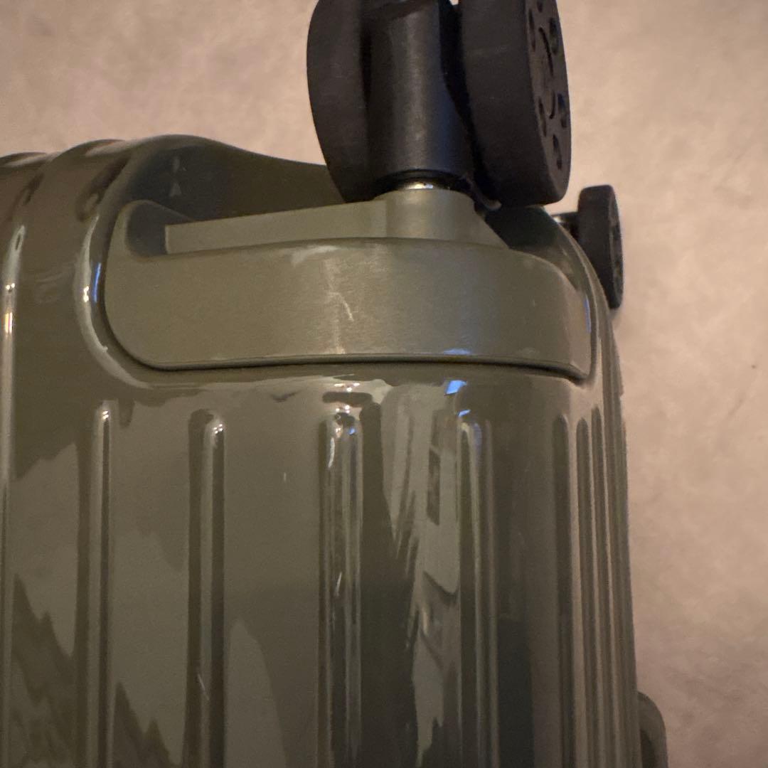 RIMOWA リモワ　エッセンシャルキャビン　カクタス　限定カラー！