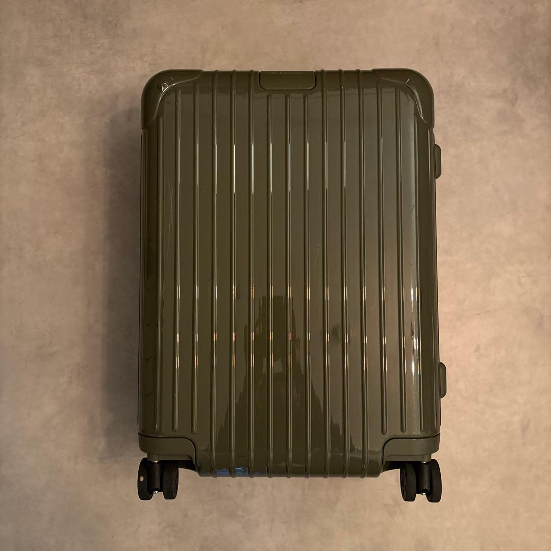 RIMOWA リモワ　エッセンシャルキャビン　カクタス　限定カラー！