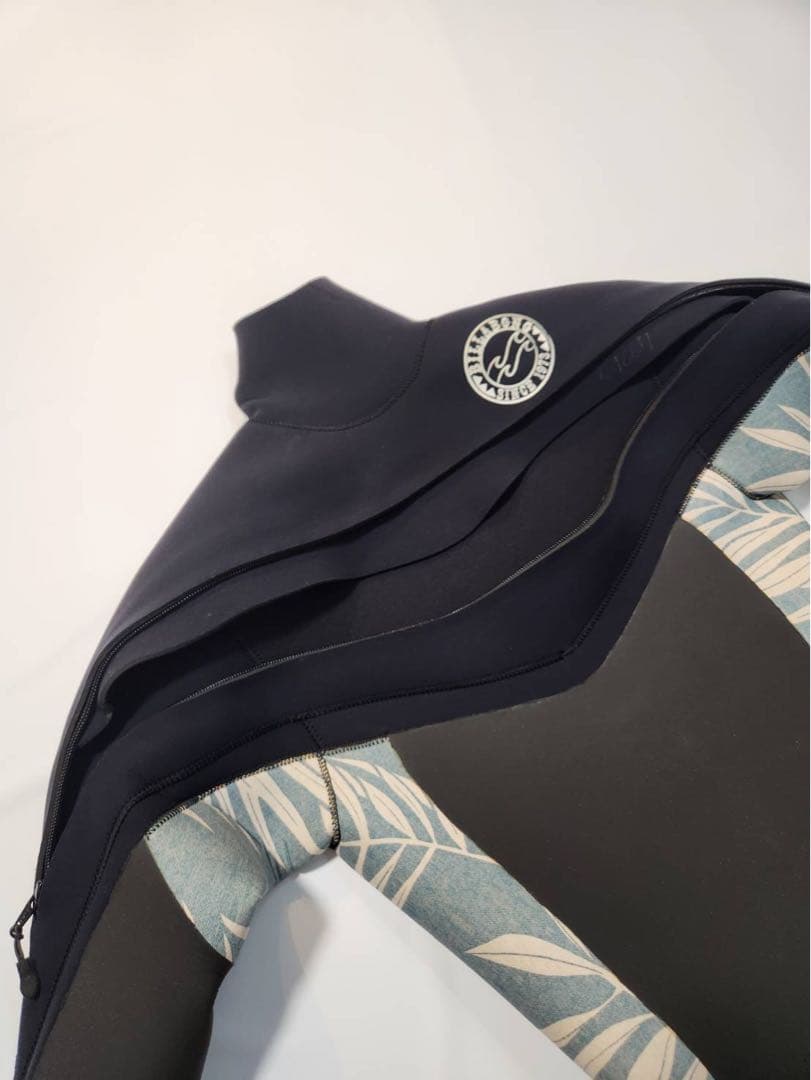 【BILLABONG】ウェットスーツ セミドライMLサイズ