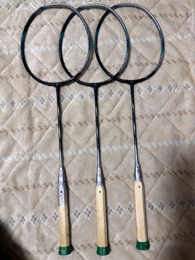 バドミントンラケット 3本セット（ジャンク品）