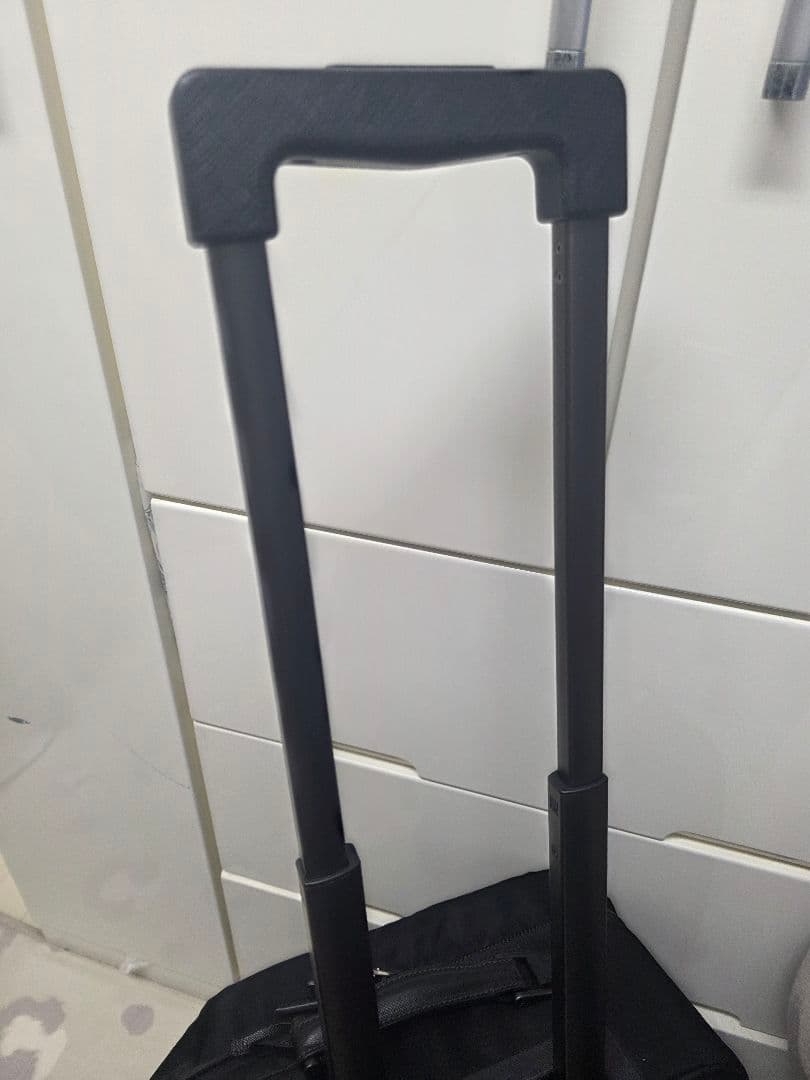 機内持ち込みOK PRADA 2VQ001 ブラック キャリーケース