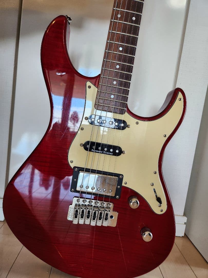 Yamaha PAC612VFM レッドエレキギター