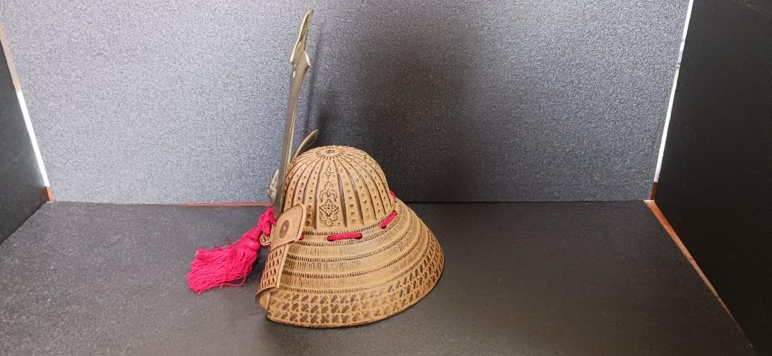 【希少品】　高岡　金次銅器製　出世兜　兜　金属工芸 鉄製 鋳物　端午の節句　置物