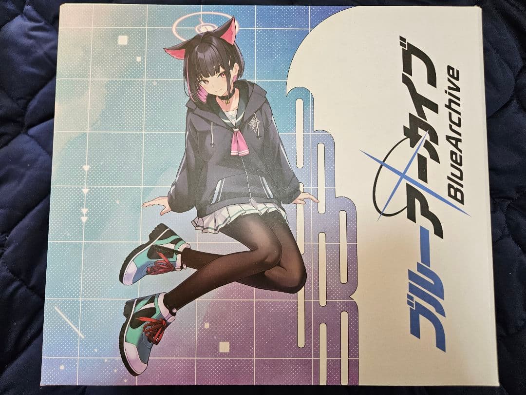 ブルーアーカイブ　カズサのスニーカー　サイズ28cm ポストカード同封