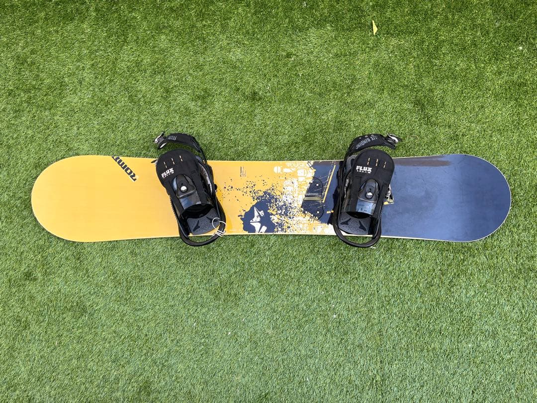 TTRD スノーボード オレンジ/黒 バインディング付き