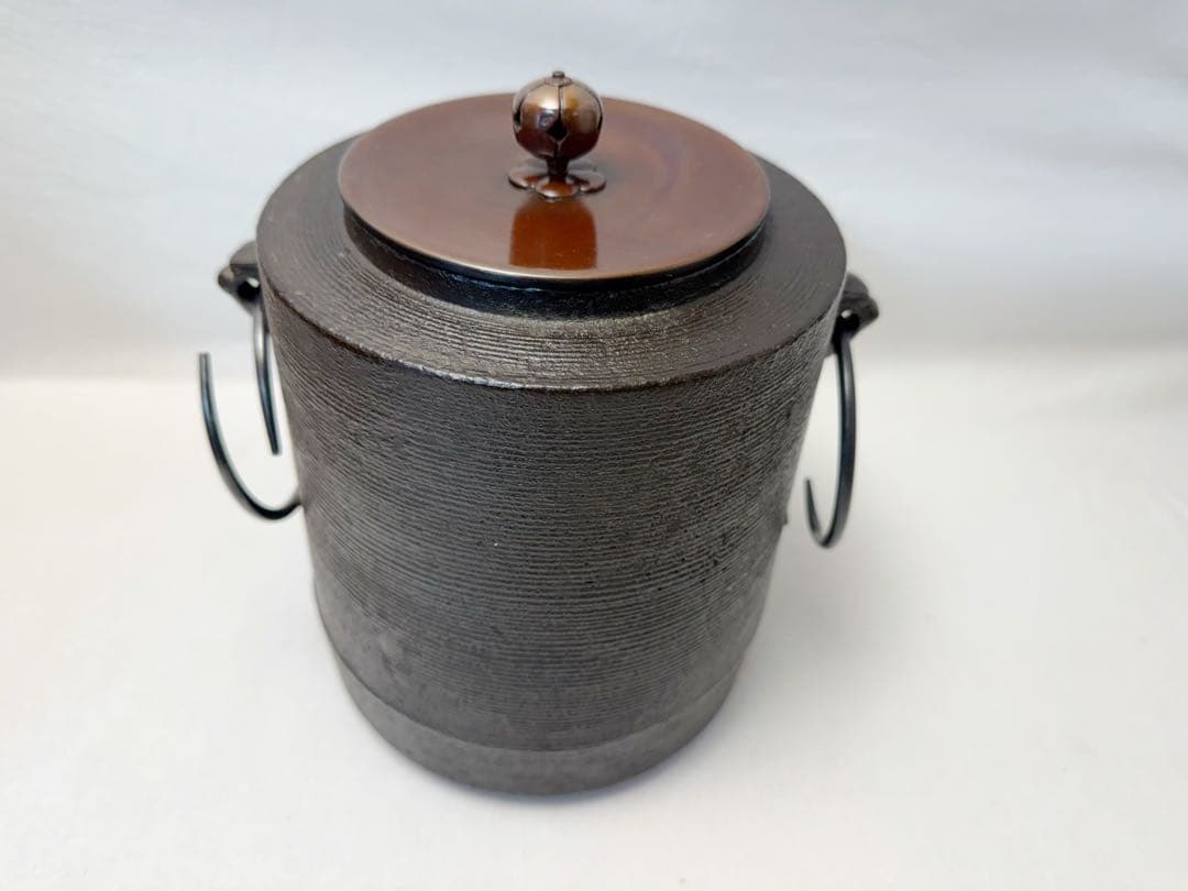 未使用 茶道具 桑 置炉 炉 置炉用炭型電熱器 釜師閑浄造 筒釜3点セット共箱