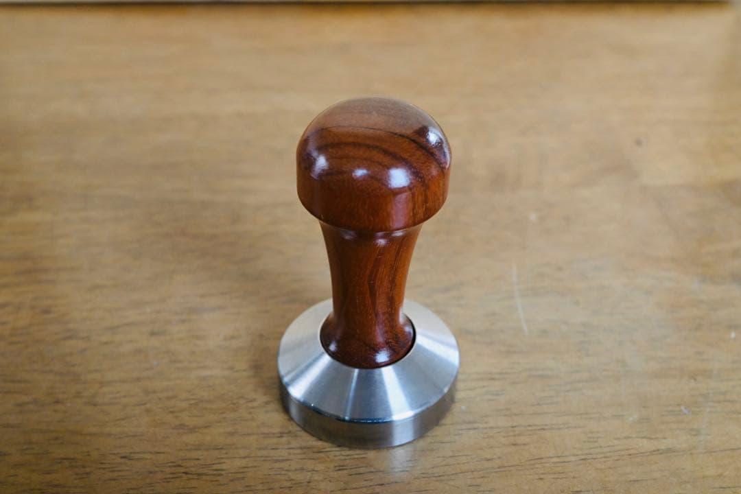 DeLonghi エスプレッソマシン デディカ