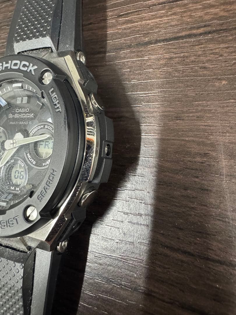 シビ丸。G-SHOCK GST-W300 電波ソーラー マルチバンド6