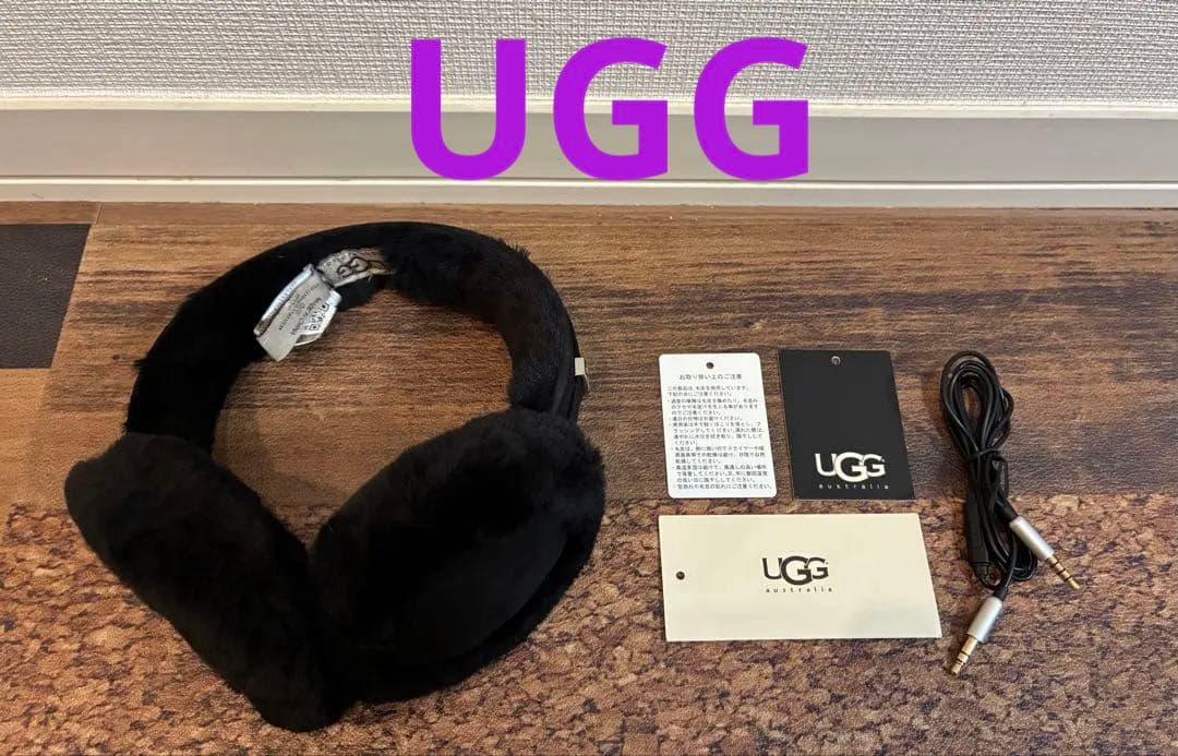 新品同　UGG アグ　ムートン耳当て　イヤー マフラー　イヤホン付　黒