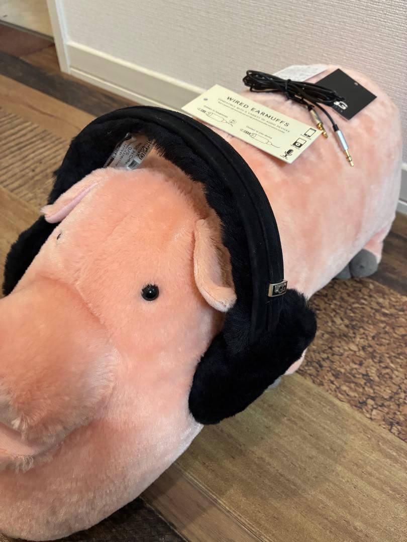 新品同　UGG アグ　ムートン耳当て　イヤー マフラー　イヤホン付　黒