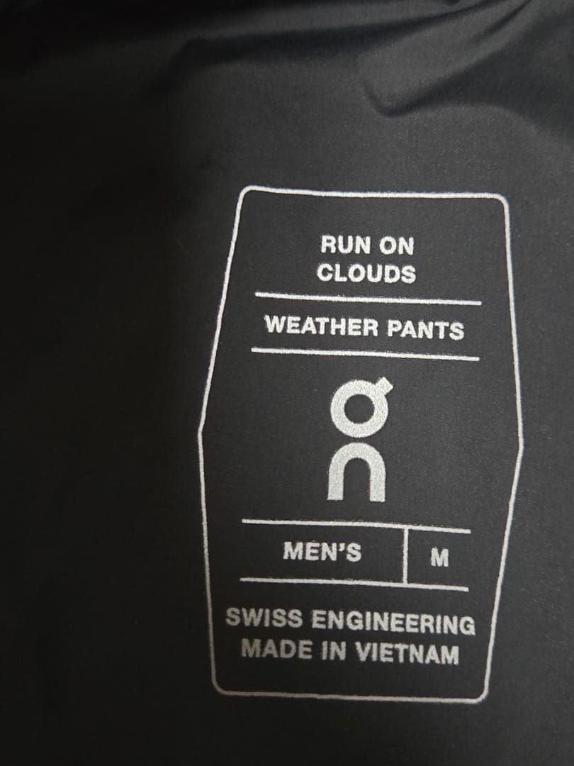[ On オン ランニング パンツ ] 　Weather Pants Mサイズ