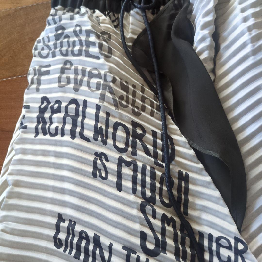 sacai（サカイ）アシンメトリック スカート