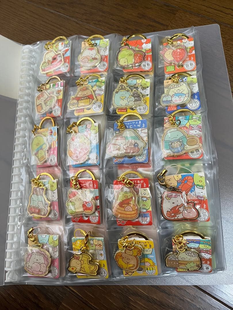 すみっコぐらし　ご当地キーホルダー　98個