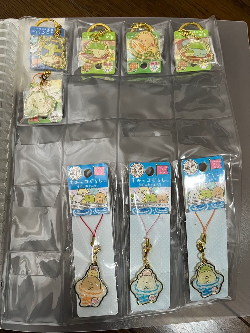 すみっコぐらし　ご当地キーホルダー　98個