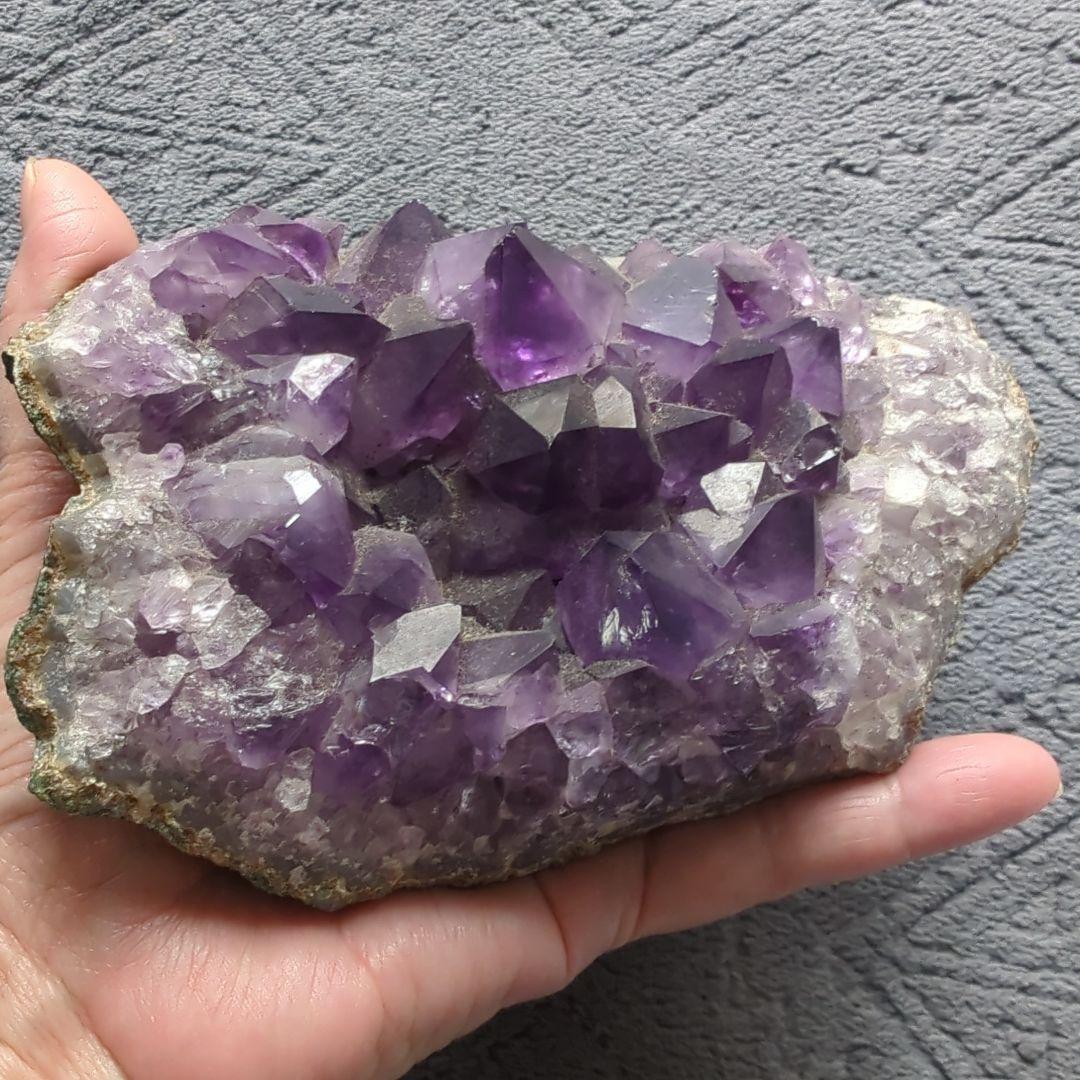 アメジスト 結晶 大きなサイズ