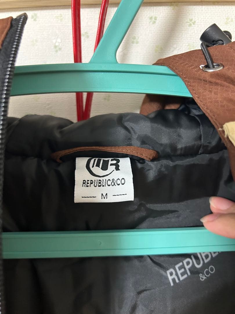 REPUBLIC&CO Mサイズ　ブラウン　スノーボードウェア　美品