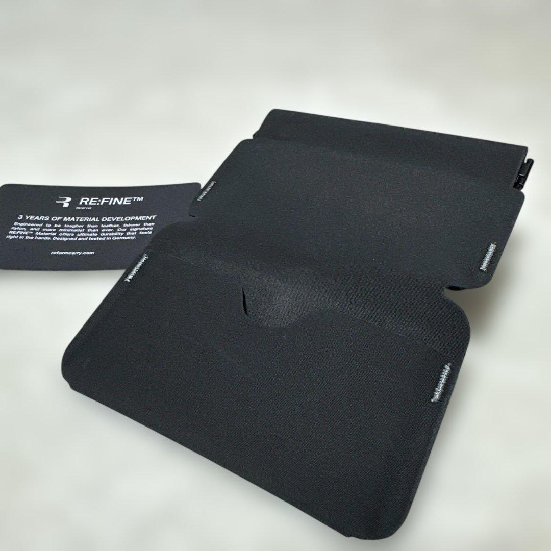Re:form 財布 ブラック
