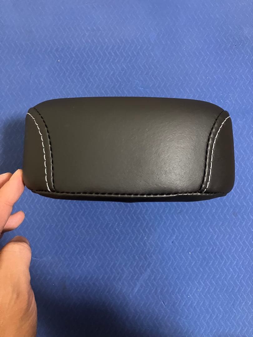 新品　ハーレー　スポーツスター　など 純正　バックレストパッド　パッド　汎用
