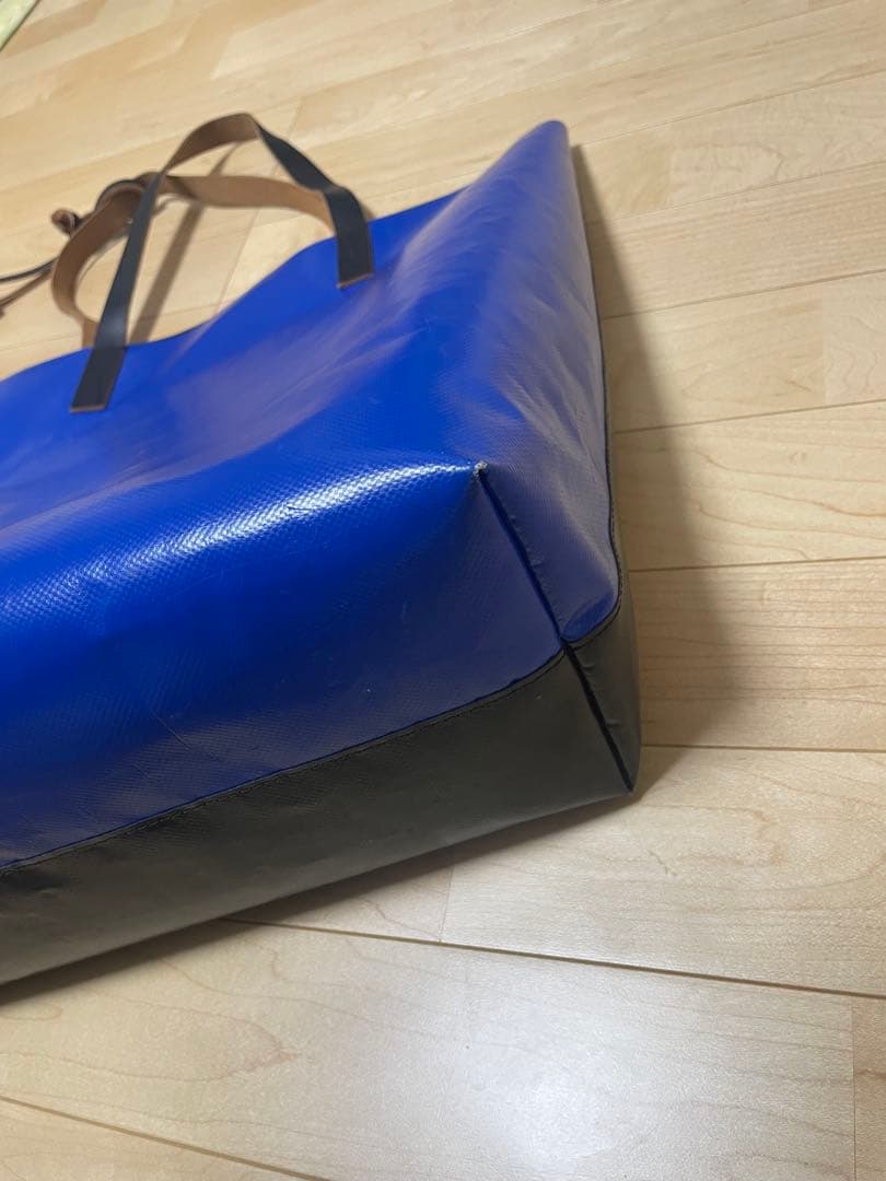 マルニ トライベッカ トートバッグ PVC ブラック×ブルー バイカラー 大容量