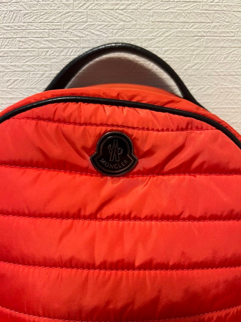 【美品】SALE！ モンクレール　小ぶりでかわいいリュック　オレンジ系